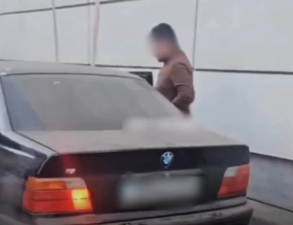 Алматыда екі ер адам тал түсте қызды ұрлап кетпек болған (видео)