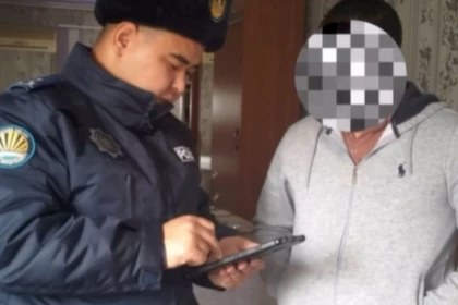 Лифт түймесіне түкірген қазақстандық айыппұл арқалады