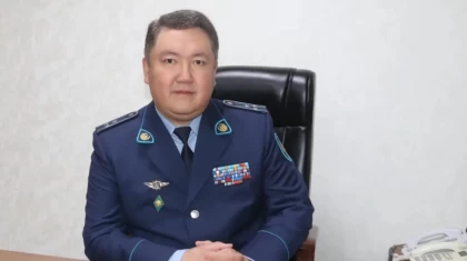 "Ұрған жоқ, ажыратқан": Полиция Павлодар облысының полиция орынбасары мас күйде ер адамды соққыға жықты деген айыпқа жауап берді