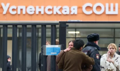 Ресейде жасөспірім мектепке пышақпен шабуыл жасап, бір оқушы қаза тапты