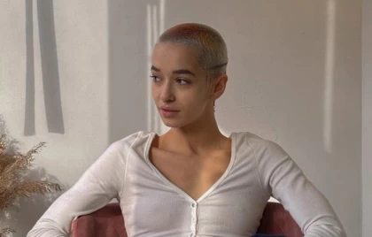 Үй жағдайында босанбақ болған танымал блогер сәбиінен айырылып қалды