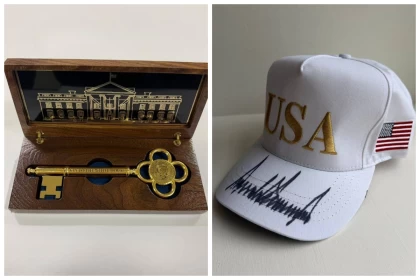 АҚШ президенті Қасым-Жомарт Тоқаевқа Ақ үйдің "кілтін" сыйға тартты