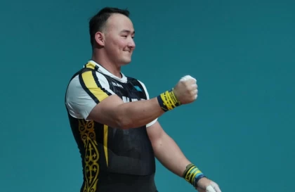 "Жуырда краш боламын": Әлем чемпионы қазақстандық ауыр атлет “ерекше” медициналық процедура жасатты