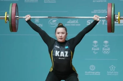 Қазақстандық зілтеміршілер халықаралық турнирде 4 алтын жүлде жеңіп алды