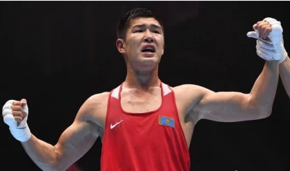 Атақты Ла Крузды тізе бүктірген қазақстандық боксшы мансабын аяқтады