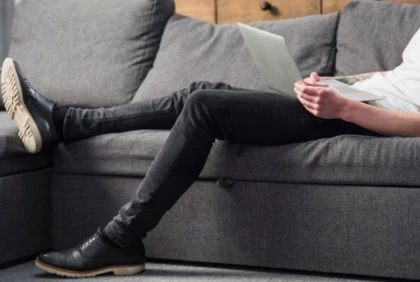 Жаман әдет пе, ағзаның сигналы ма: Дәрігер неге адамдардың үнемі аяғын қозғалтып отыратынын түсіндірді