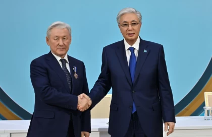 Тоқаев Ұлттық құрылтайдың қызметіне атсалысқан бір топ азаматты марапаттады