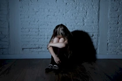 Маңғыстауда ер адам өзіне қол салғаннан кейін ғана 13 жастағы өгей қызын зорлағаны туралы арыз түскен