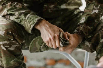 Қорғаныс министрлігі әскерде өз-өзіне қол жұмсау дерегі азайғанын айтты