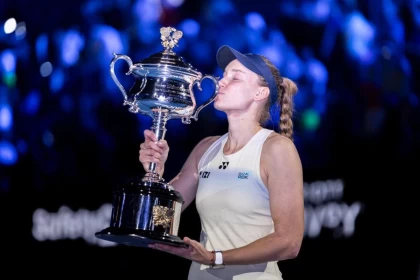 Елена Рыбакина тарихи жеңісінен кейін 1 миллиард теңгеден аса сыйақыға ие болды