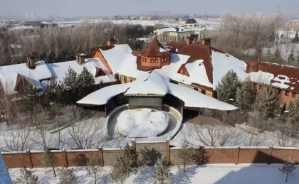 Жөндеуге ақша жоқ: Кәрім Мәсімовтың зәулім үй әлі бос тұр