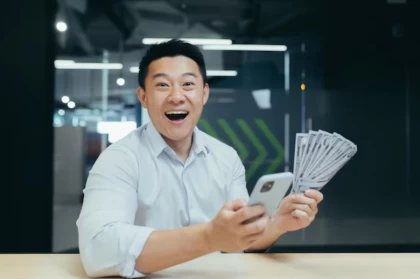 Қазақстандықтардың еңбекақысы көтеріліп, қаржылық жүктеме азайтылады