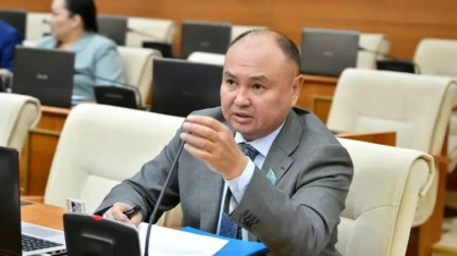 "Құр кофе ішіп отырады": Депутат QazaqGaz компаниясының 10 мың қызметкерін жұмыстан шығаруды ұсынды