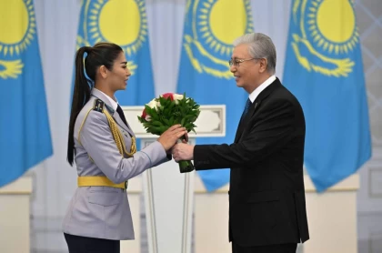 Тоқаев Дубайда өткен байқауда жеңіске жеткен арнайы жасақ қызметкерлерін марапаттады