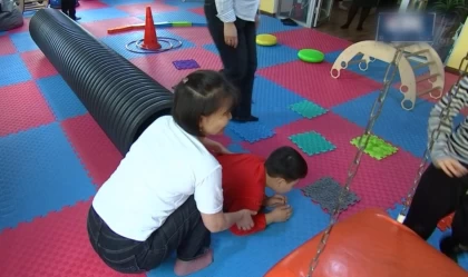 Алматыда ерекше балалар оқитын мектеп қаржыландырылмай, оқушылары мәжбүрлі демалысқа жіберілді