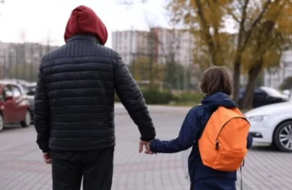 Астанада белгісіз ер адам 8 жасар қызды ұрлап кетпек болған