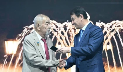 Жүрсін Ерман Қазақстанның Халық жазушысы атанды