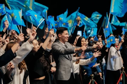 Оралда 4000 жастың үні жаңғырды: Референдумды қолдауға арналған форум ел назарын аударды