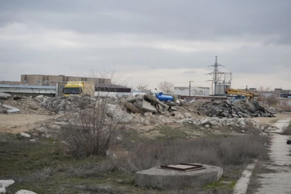 Ақтау тұрғындары қала орталығындағы қоқысқа шағымданды