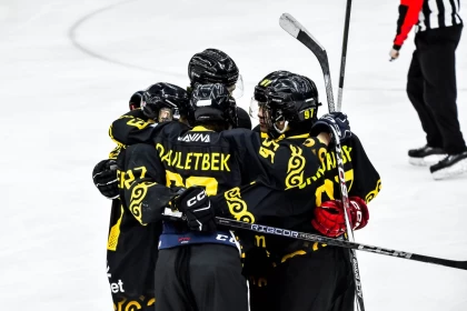 "Qarmet" жастар хоккей командасы тұңғыш рет Jastar Hokei Ligasy финалына шықты