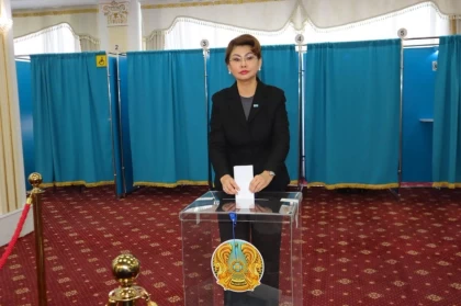 Ақпарат министрі Аида Балаева референдумдағы азаматтардың белсенділігін атап өтті