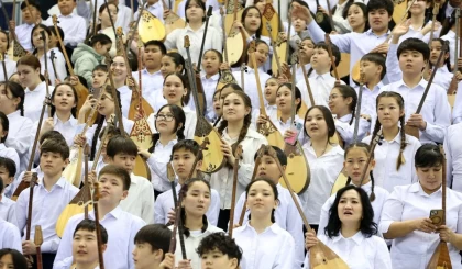 Алматыда 11 мың оқушы бір мезетте күй орындап, ұлттық рекорд орнатты