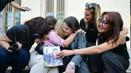 Жасөспірім Meta мен YouTube-ты желіге тәуелді етті деп сотқа беріп, 3 миллион доллар өндіріп алды