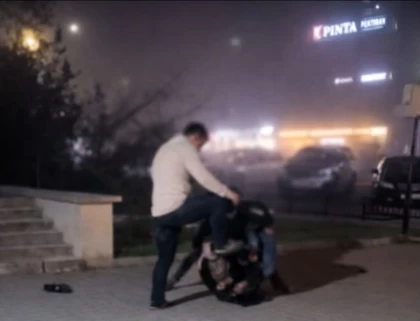 Ақтауда адамды жабылып соққыға жыққандардың арасында полицейдің ұлы бар