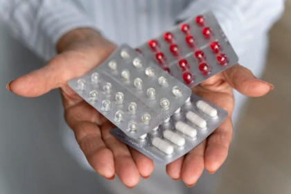 Қазақстанда 500 мыңнан астам дәрі заңсыз айналымда болған