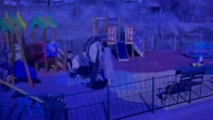 "Жерге құлап, дем ала алмай қалған": Қарағандыда ер адам балалар алаңында жеткіншекке шабуыл жасады (видео)