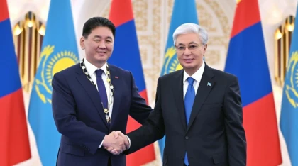 Тоқаев Моңғолия президентін "Алтын Қыран" орденімен марапаттады