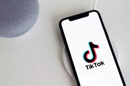 Қызғаныш қымбатқа түсті: TikTok-та жала жапқан әйел 544 мың теңге айыппұл арқалады
