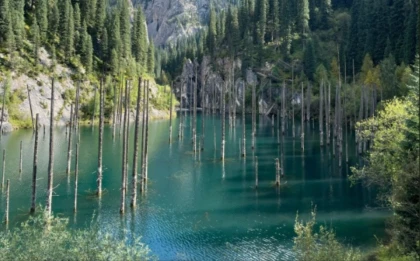 Алматы облысында Қайыңды көліне апаратын тас жол салынып жатыр