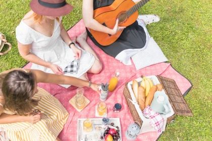 Қазақстанда кемпинг пен көкке шығуға қажет тауарлардың сатылымы 25% өсті – Wildberries сарапшылары