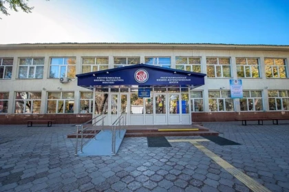 Қазақ бөлімі 100 баллмен грантқа түсе алмай, орыс тобы 83 ұпаймен өткен: Оқушыларға қойылған талап желіде дау тудырды
