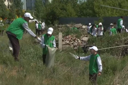 Қазақстанда жасөспірімдерге жазда ресми жұмыс табуға көмектесетін бөлім пайда болды