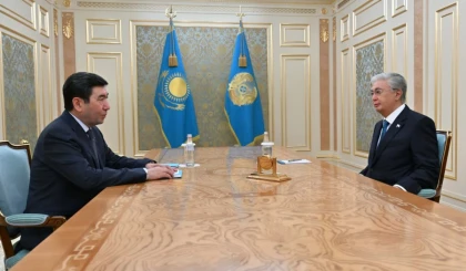 Ондаған жаңа заң: Ерлан Қошанов Тоқаевқа мәжіліс қызметі туралы есеп берді