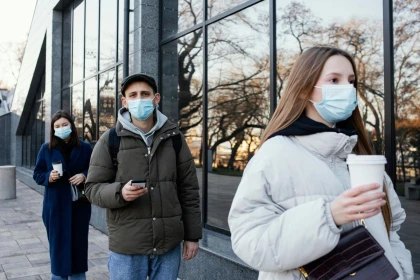 Канада Эболаға байланысты шекараны жауып, карантин енгізіп жатыр