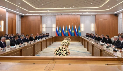 "Даулы мәселелер жоқ": Тоқаев пен Путин кеңейтілген құрамда Ресей мен Қазақстанның қазіргі байланысын айтты