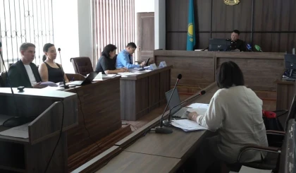 Әл-Фарабидегі жол апаты бойынша сотта Zeekr жүргізушісінің куәлігі жәбірленушілердің өтінішімен кейінге қалды