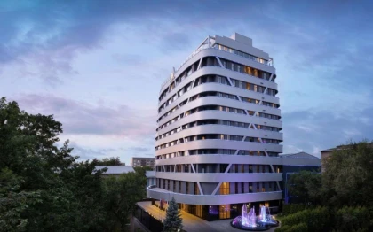 Қайрат Сатыбалдыұлына тиесілі болған DoubleTree by Hilton қонақүйі қайтадан даудың ортасында қалды