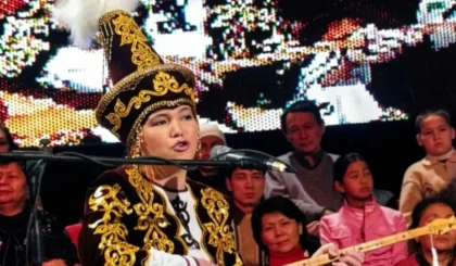 Айтыскер ақын Салтанат Өтелбаева жұбайымен бірге жол апатынан қаза тапты