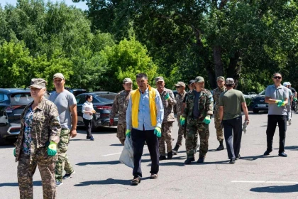 Тазалықтан басталған игі іс: Өскемендіктер сенбілікке белсенді қатысты