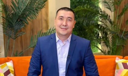 Прокурор блогер Әділетхан Молдаханға 3 жылға бас бостандығынан айыру жазасын сұрады