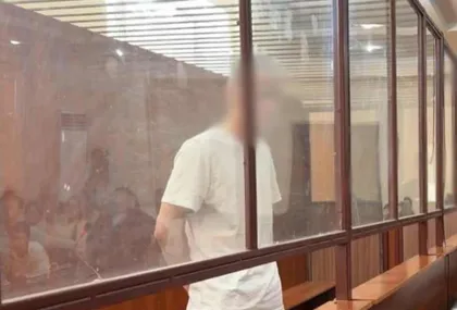 "Бұл жерден тірі шықпайсың": Нұрайды өлтірді деген күдікті тергеу изоляторында қысым көргенін айтты