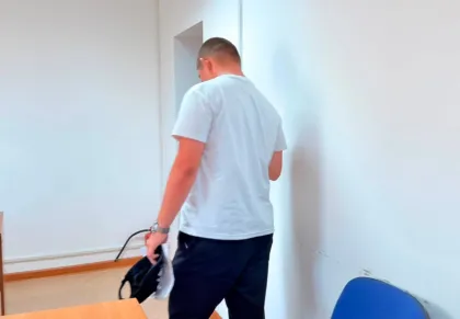 ҰҚК қызметкері танысын көлік алып беремін деп алдап, ақшаны құмар ойынға салып жіберген