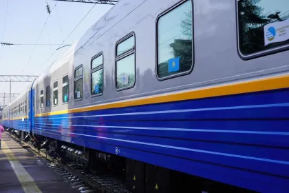 Маңғыстау облысында пойызға отырғызу кезінде жолаушы көз жұмды