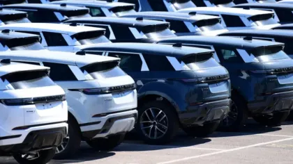 Jaguar Land Rover 4 мың жұмыс орнын қысқартады: Компанияға Қытайдың арзан көліктері бәсеке болып отыр