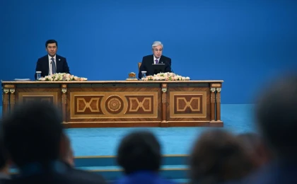 "Тілге қарсы күресу – Жаратқанға қарсы шығу": Тоқаев тіл мәселесін тағы көтерді