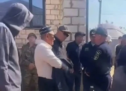 "Табытын таксимен жіберген": Маңғыстауда қаза тапқан сарбаздың әкесі наразылық білдірді